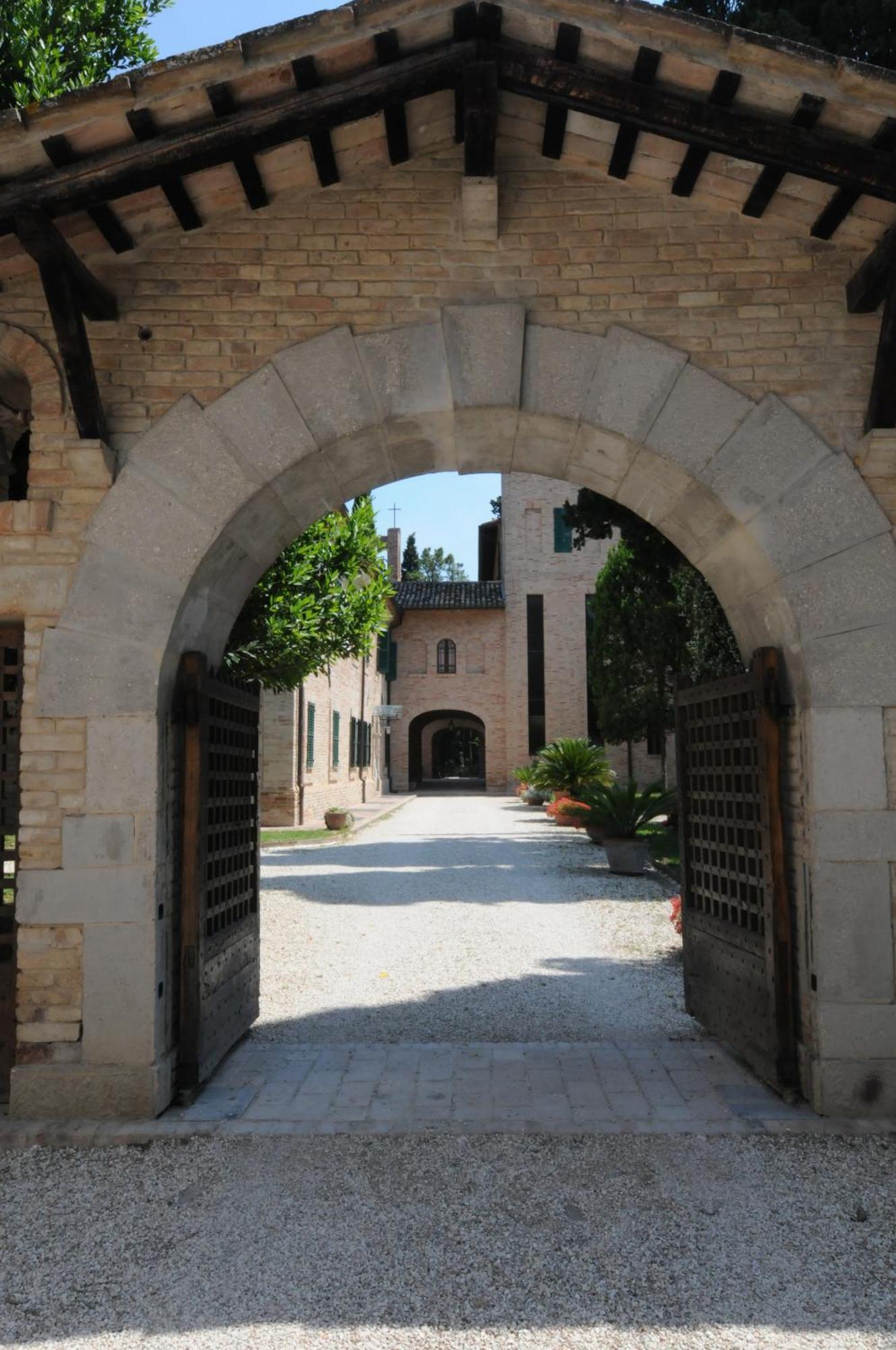 Relais Villa Sant'Isidoro Colbuccaro 外观 照片